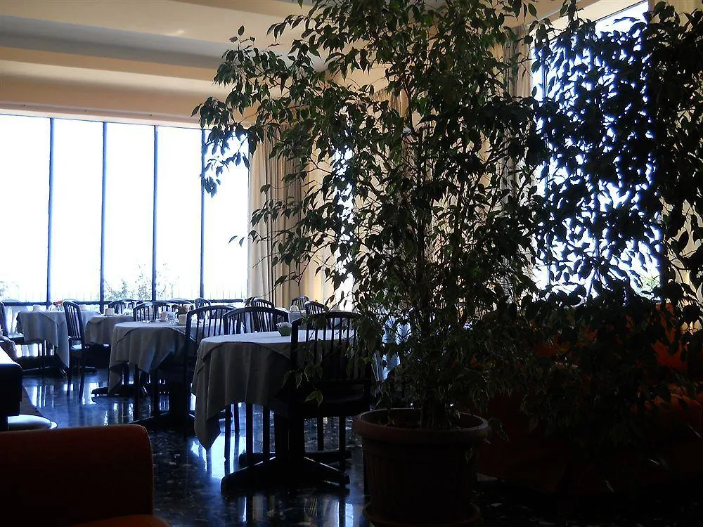 Hotel Liberta Palermo 3*,