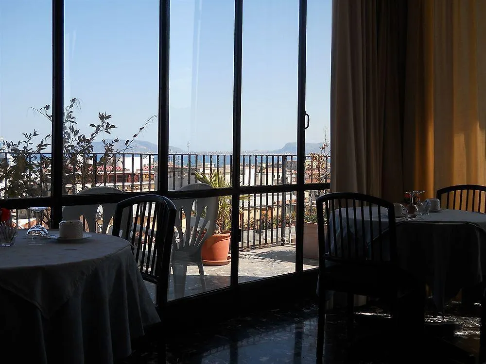 Hotel Libertà Palermo 3*,
